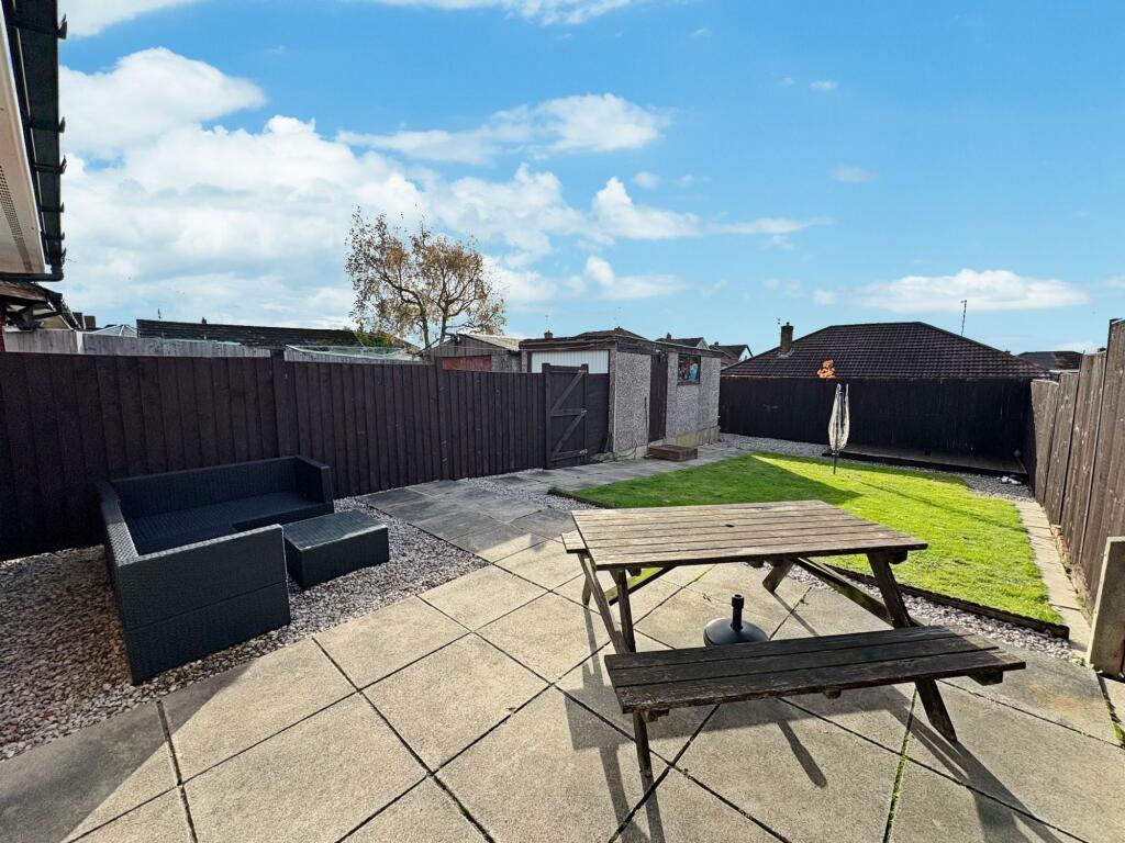 11 Abbot Croft external property image 4