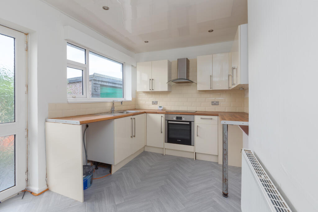 11 Bardsway internal property image 3