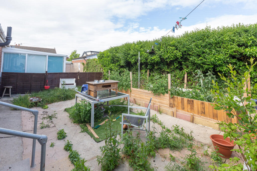 11 Bardsway external property image 2