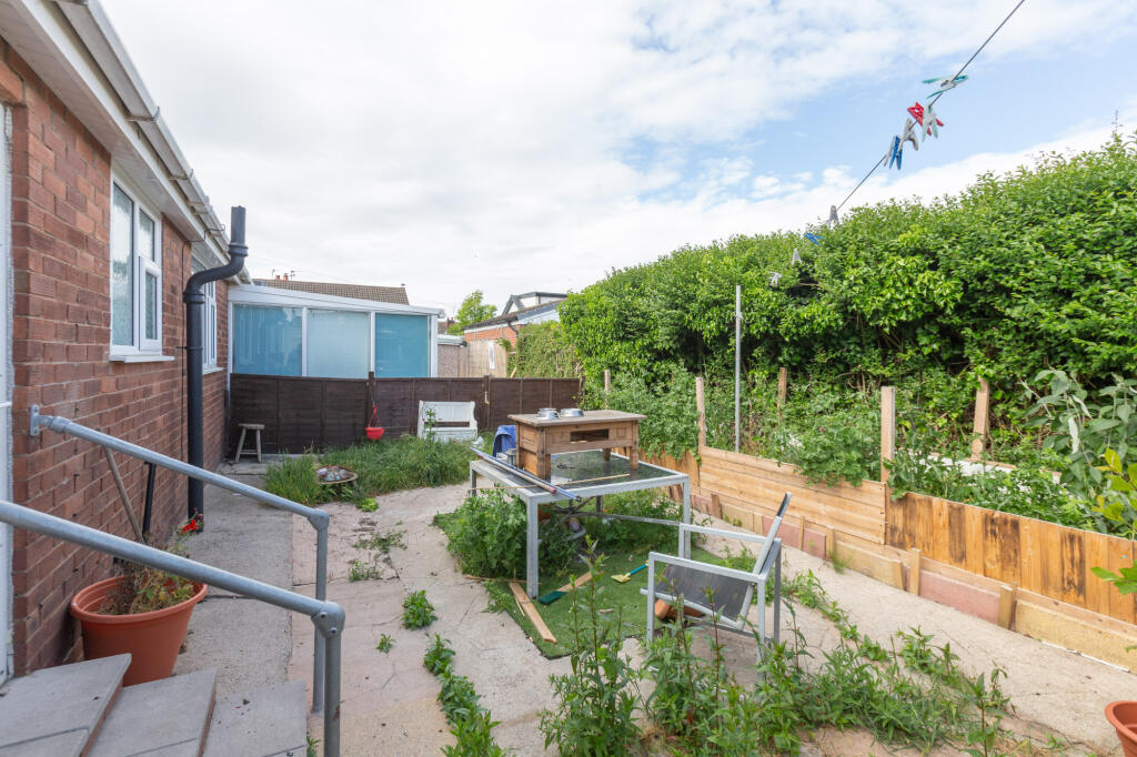 11 Bardsway external property image 3