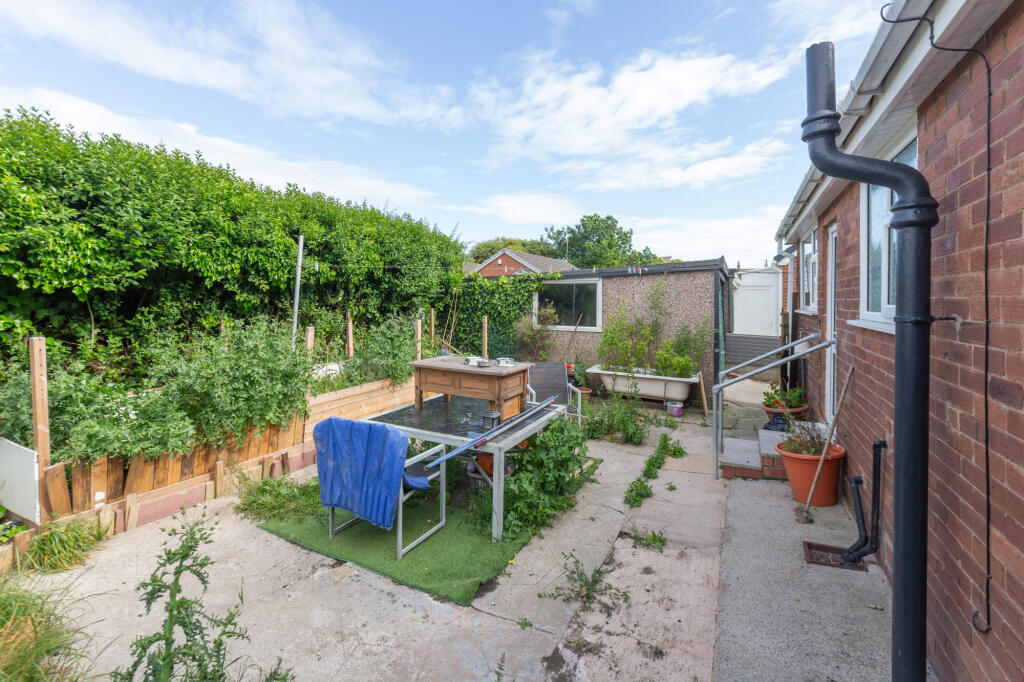 11 Bardsway external property image 5