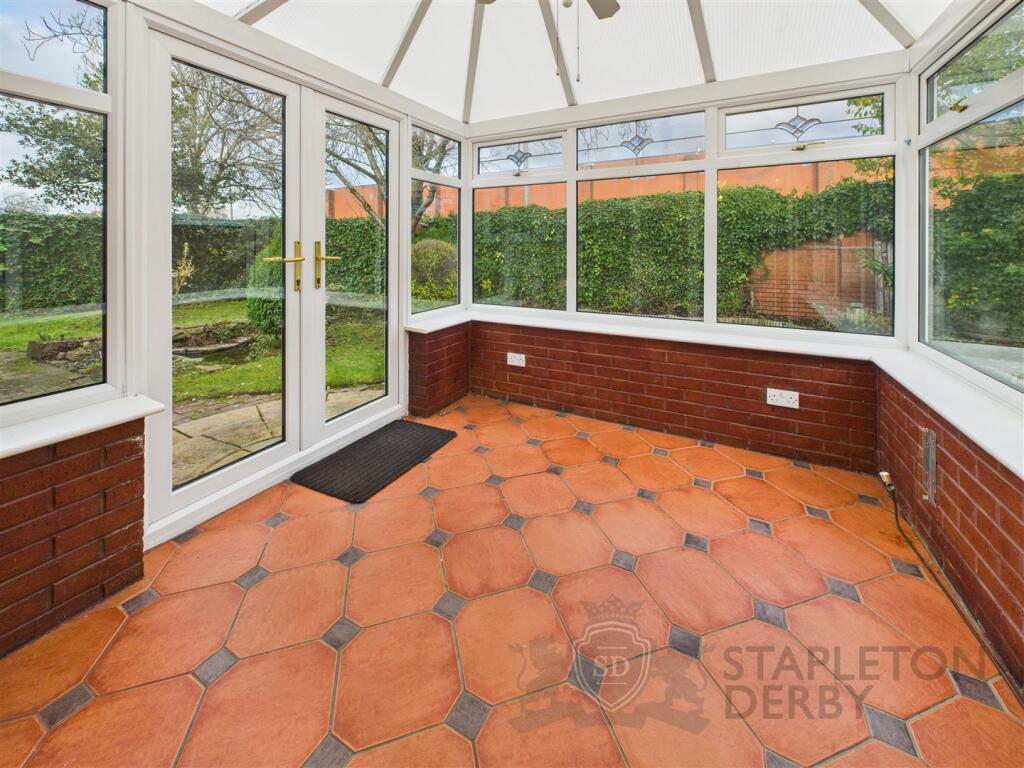 12 Grant Close internal property image 5