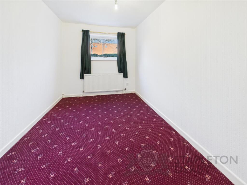 12 Grant Close internal property image 7