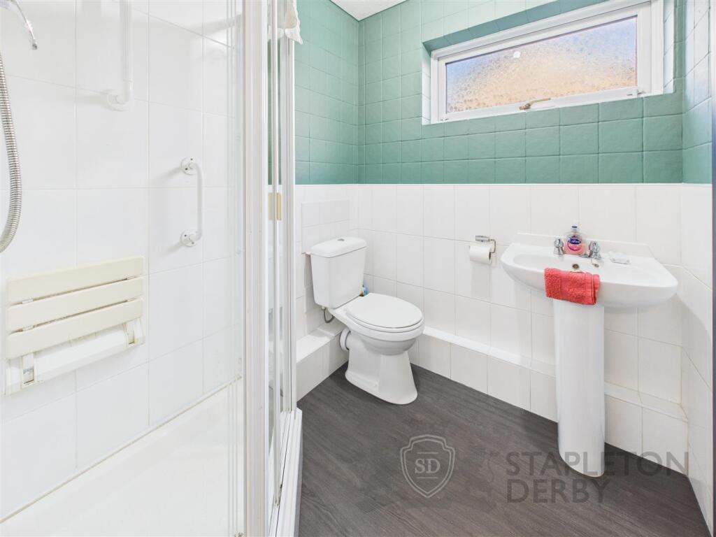 12 Grant Close internal property image 8