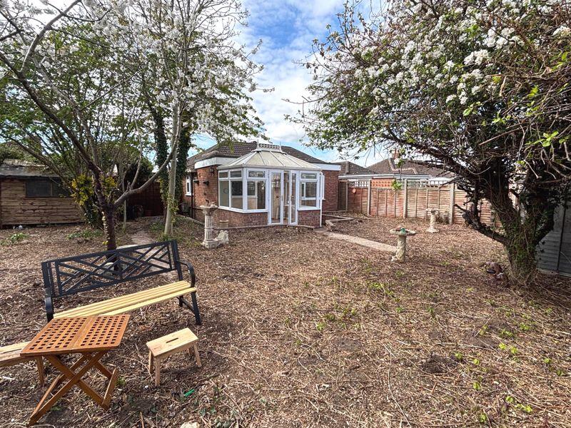 18 Sherwood Green external property image 2