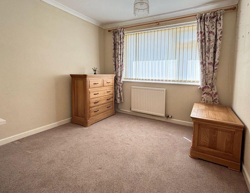 18 Sherwood Green internal property image 7