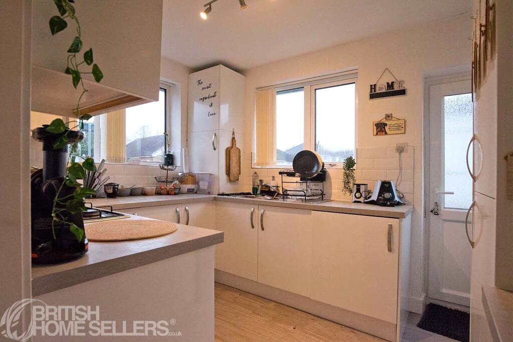 194 Watling Street Road internal property image 1