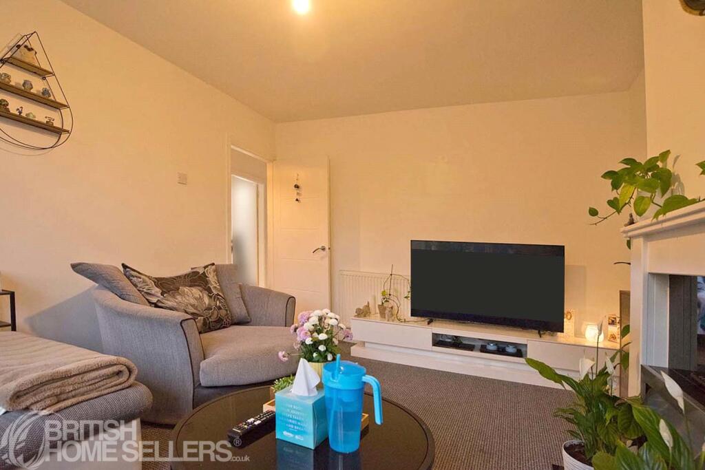 194 Watling Street Road internal property image 4