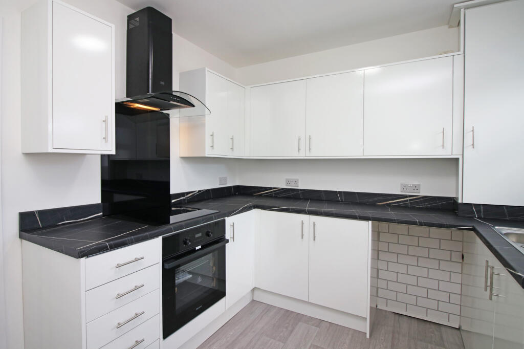 35 Blenheim Drive internal property image 4