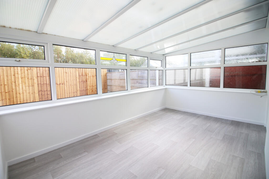 35 Blenheim Drive internal property image 6