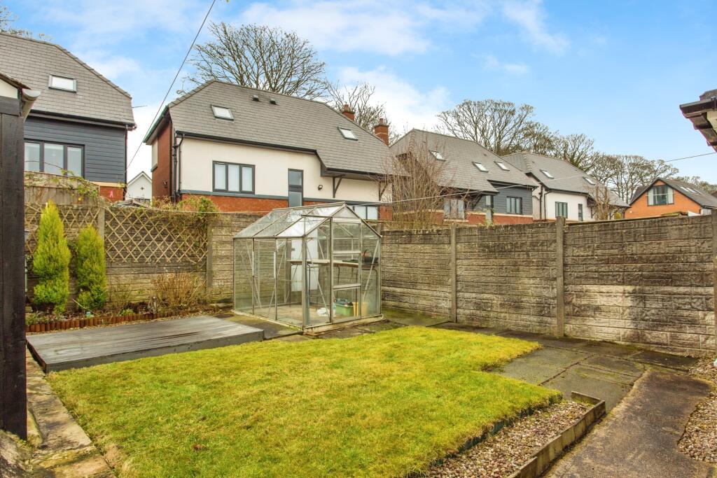 36 Ashton Close external property image 2