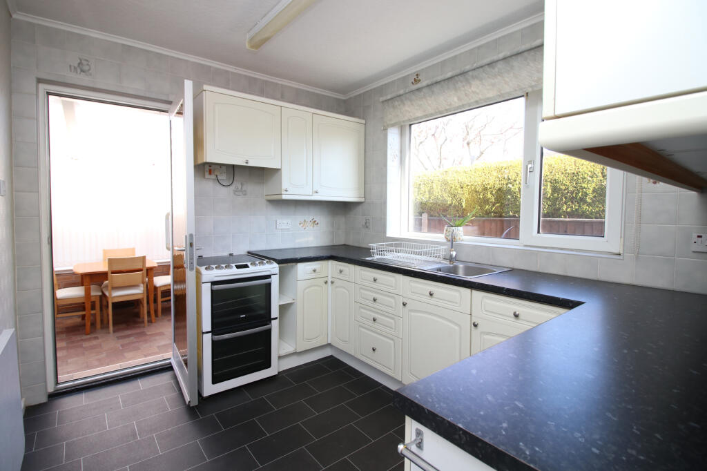 39 Wentworth Drive internal property image 1