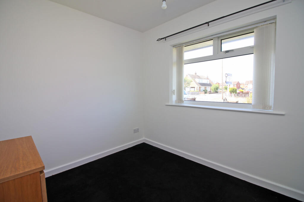 4 Clifton Road internal property image 8