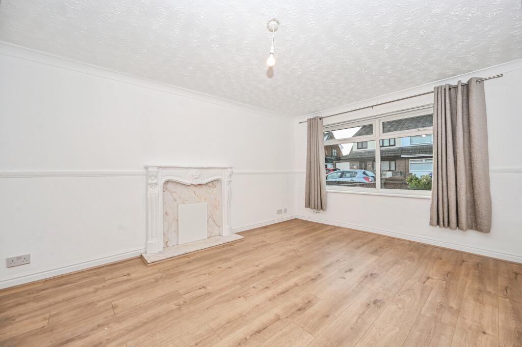 42 Heathfield Avenue internal property image 1