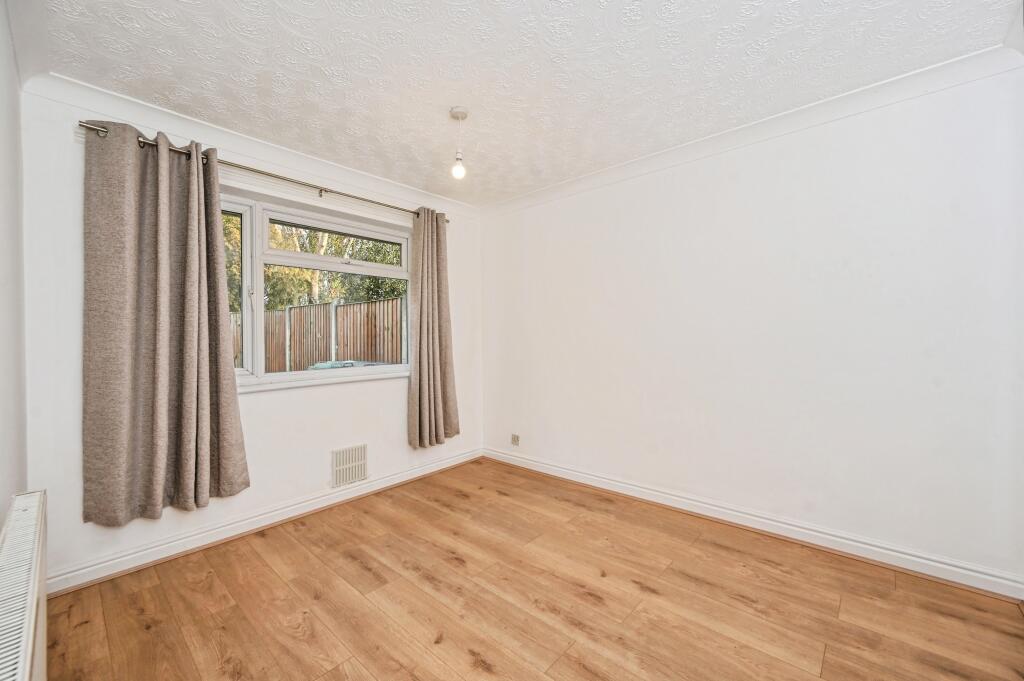 42 Heathfield Avenue internal property image 7