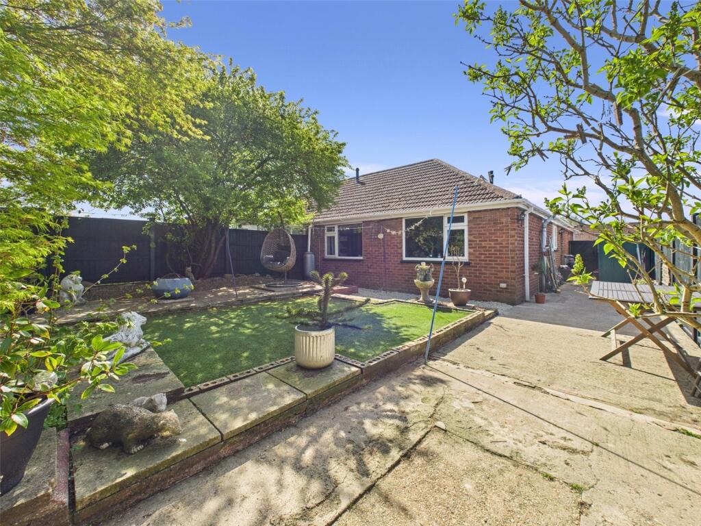 45 Oxstalls Drive external property image 3