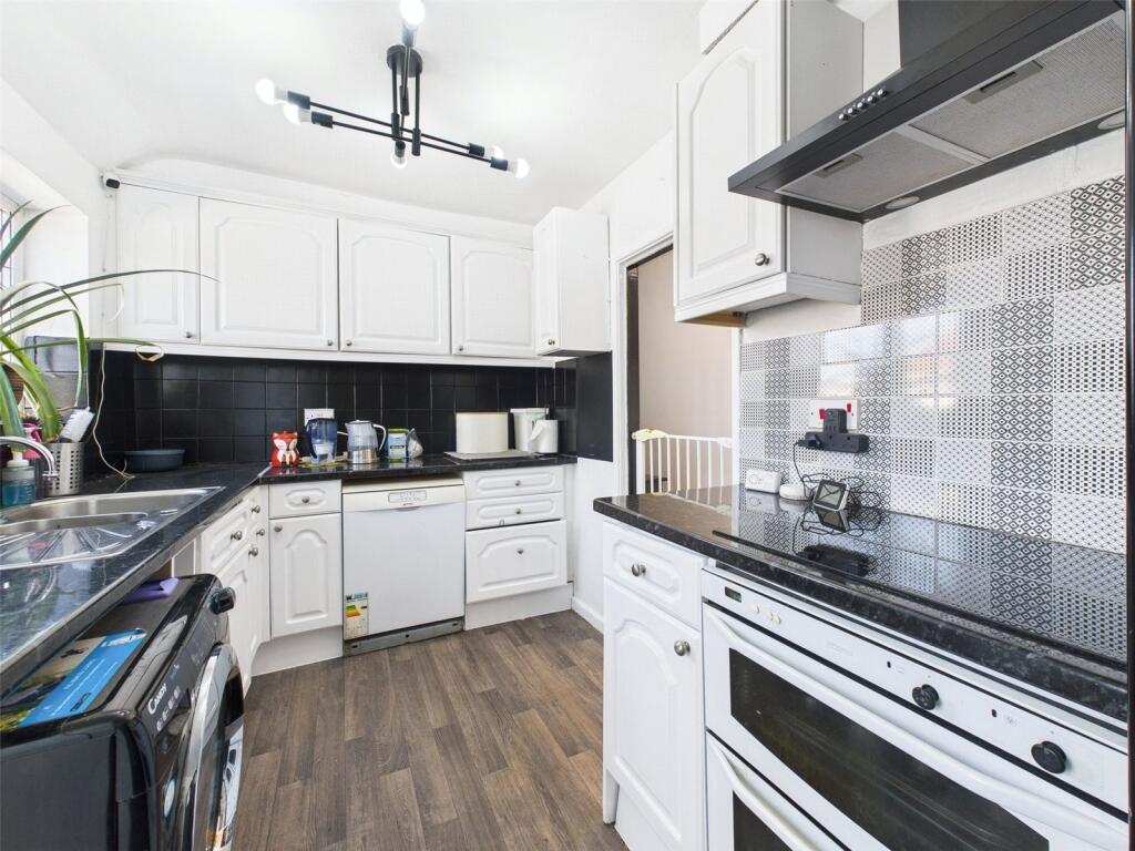 45 Oxstalls Drive internal property image 7