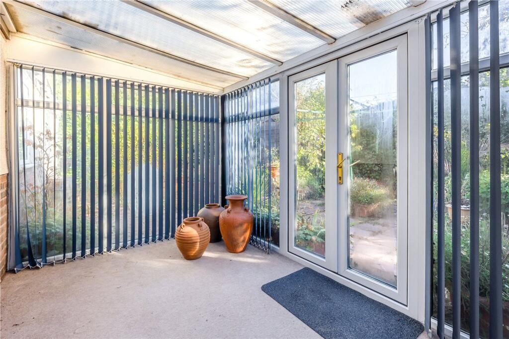 48 Harley Close internal property image 4