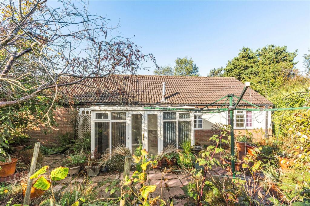 48 Harley Close external property image 9
