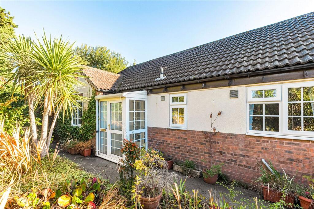 48 Harley Close external property image 14