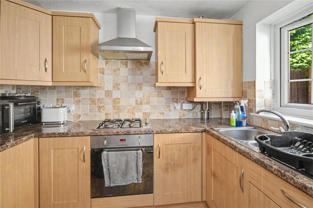 7 Thorpe Gardens internal property image 1