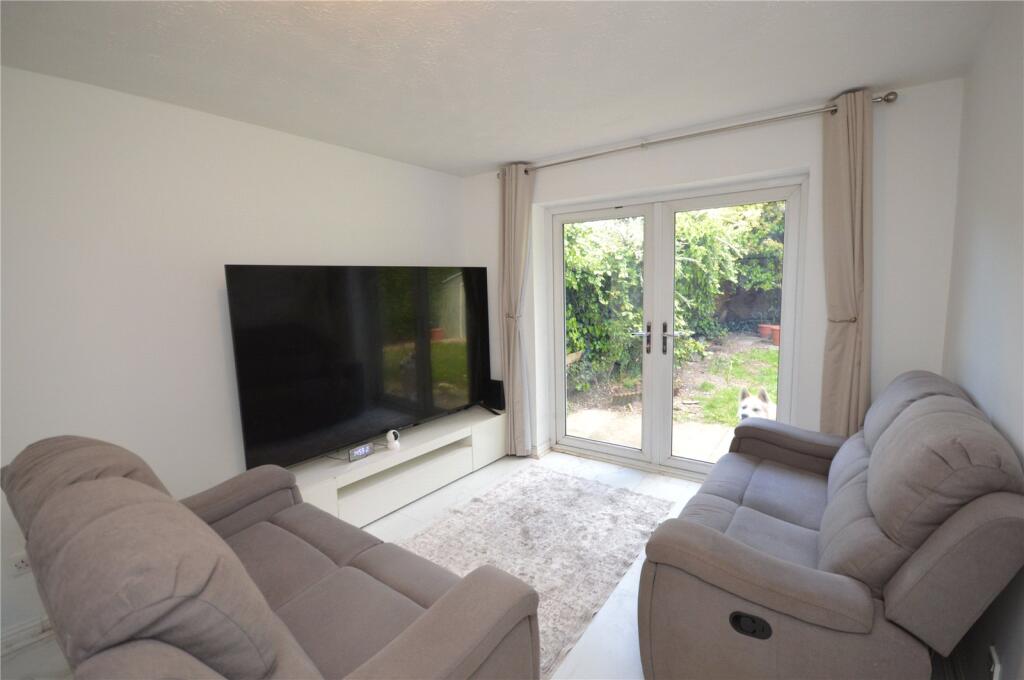 7 Thorpe Gardens internal property image 5